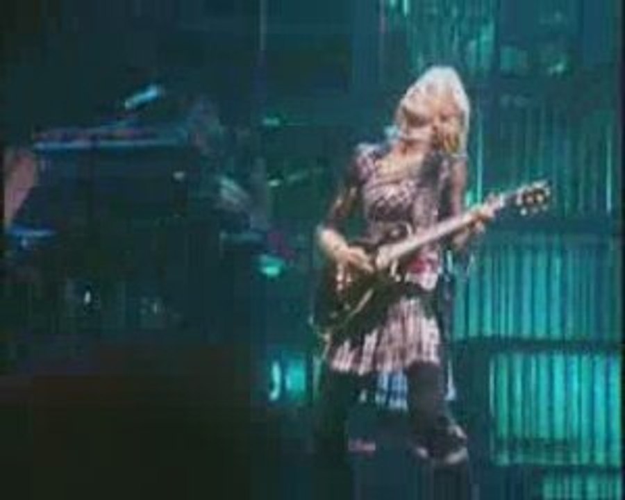 Madonna - Candy Perfume Girl (Drowned World Tour Live)