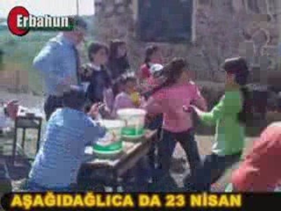 AŞAĞIDAĞLICADA 23 NİSAN KUTLAMASI