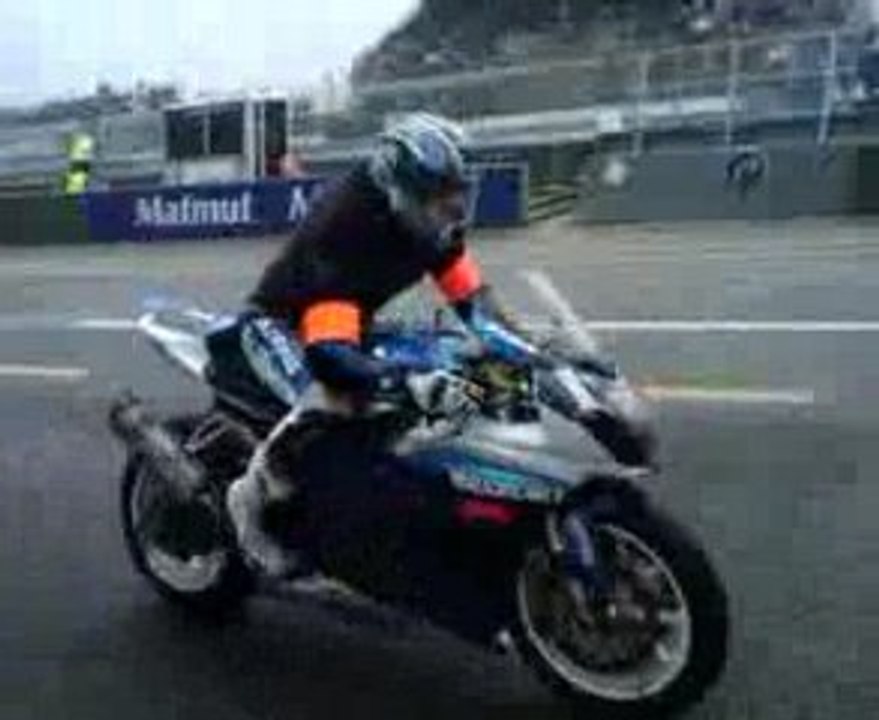 #1 suzuki endurance racing team 24h moto le mans 2009