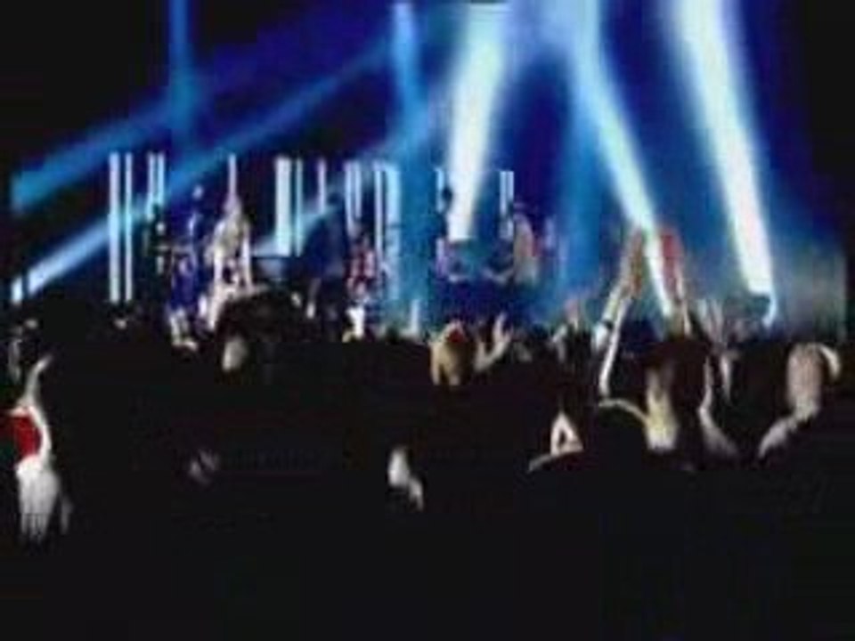 McFly performed Black Or White in The Green Room