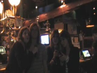 LES FILLES chante "Britney Spears-baby one more time"