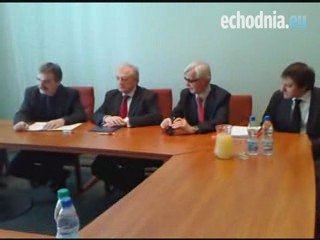 Podpisanie umowy na lotnisko w Obicach