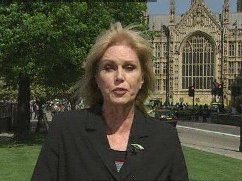 Gurkha rights: Joanna Lumley says new rules are insulting