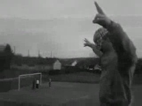 Funk tres rare bombe sur un clip de mon quartier