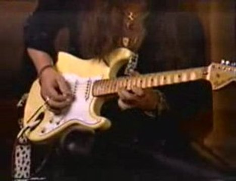 YouTube - Yngwie Malmsteen-Arpeggios From Hell_converted