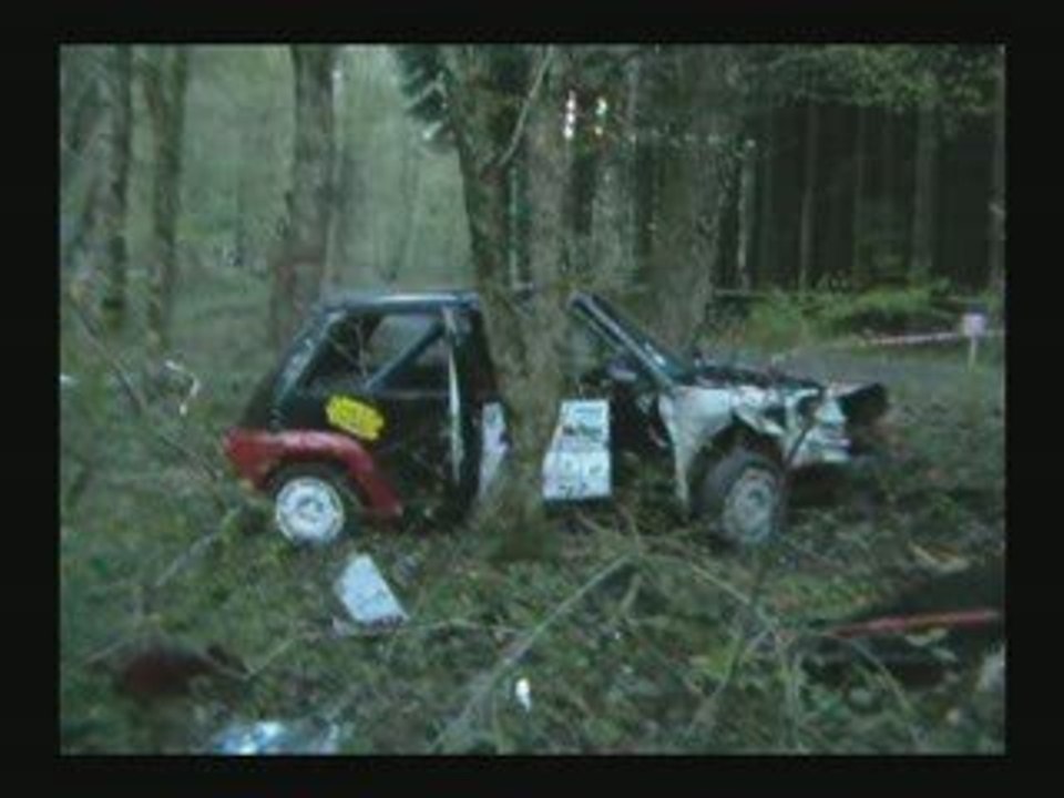 Rallye de franche-comté 18.04.09 crash R5 Violent en direct