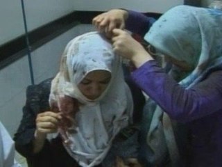 Hillary Clinton makes surprise visit to Iraq