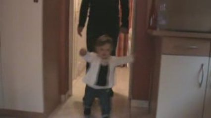 Suzanne, 8 jours après les premiers pas