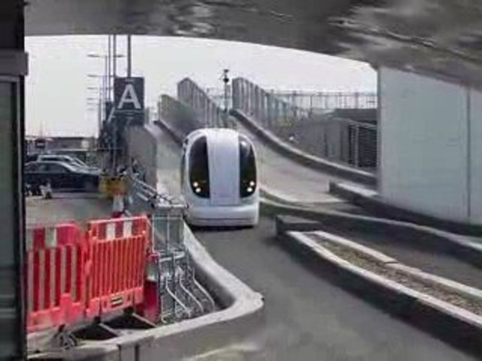 LHR PRT 6 Station Exterior