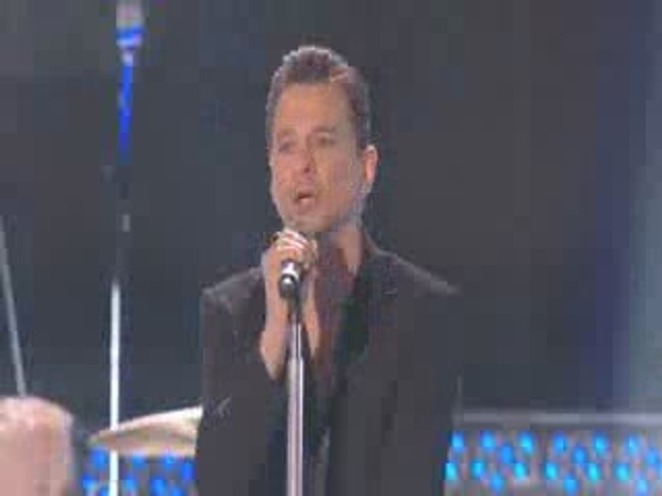 Depeche Mode - Wrong (Live @ Hollywood Boulevard LA)