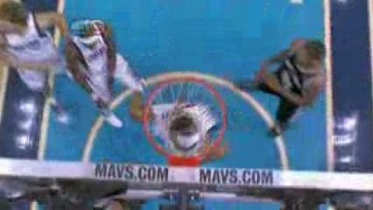 NBA  Ryan Hollins throws the George Hill attempt into the se