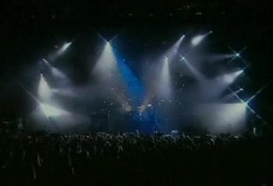 Korn - another brick in the wall