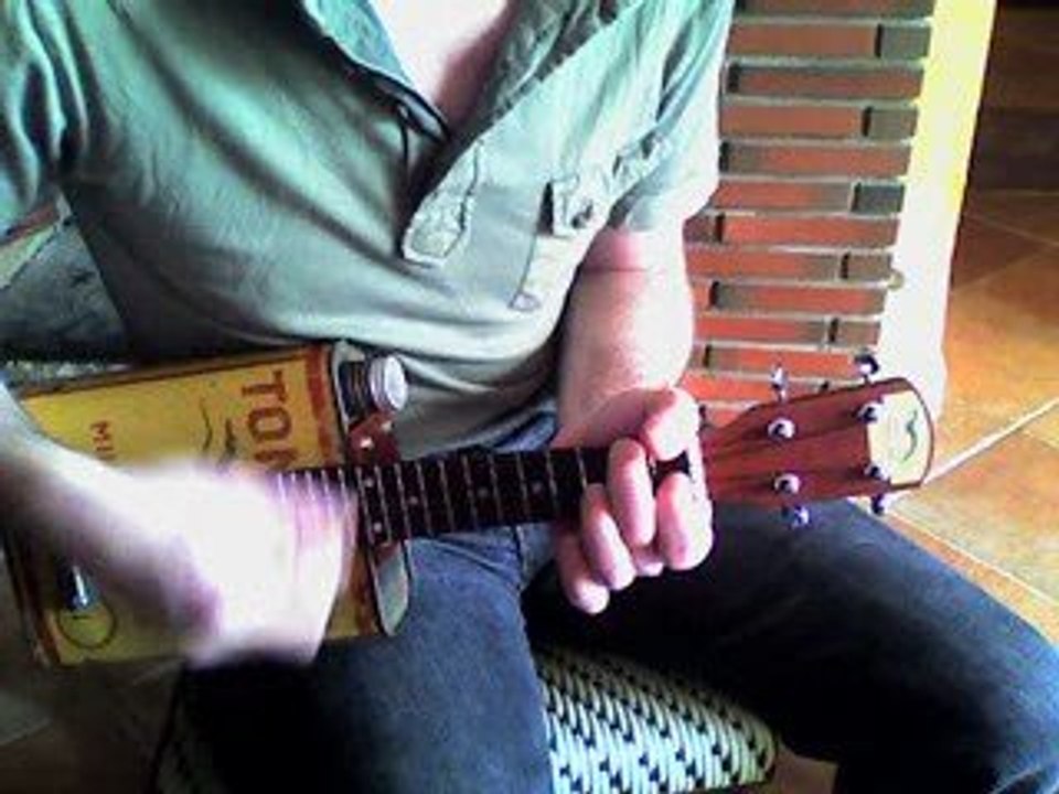 ukubidn / Ramones ....Sheena is a punk rocker