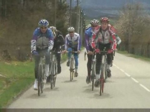 b'Twin Racing Team Stage Test Vélos Route