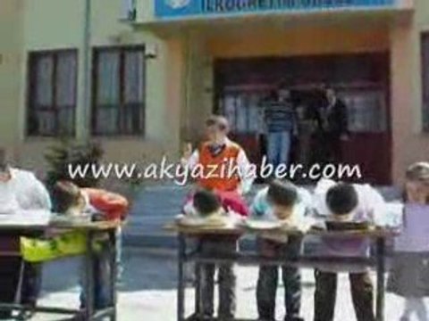 Akyazı Ahmet Hasnun Tunçsoy ilköğetim okulu 23 nisan gösteri