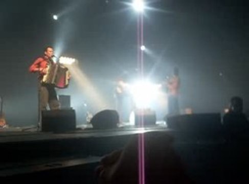 LA RUE KETANOU - ARTEFACTS