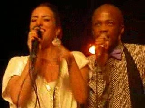 Léa castel concert St lieu la forêt 25 avril 2009 vidéo 1