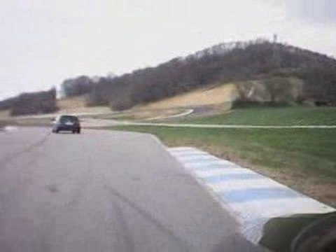 Circuit du Laquais 10/04/2009 Clio 3 RS R27 - Clio 2 RS