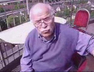 ALMANYA DUİSBURG,YEĞENLERİM ONURUMA KAHVALTI VERDİLER.