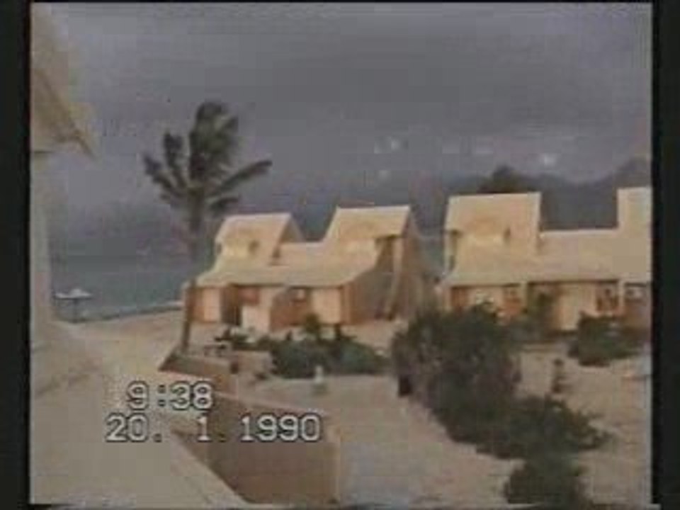 OURAGAN  DEBBY SAINT MARTIN 2000