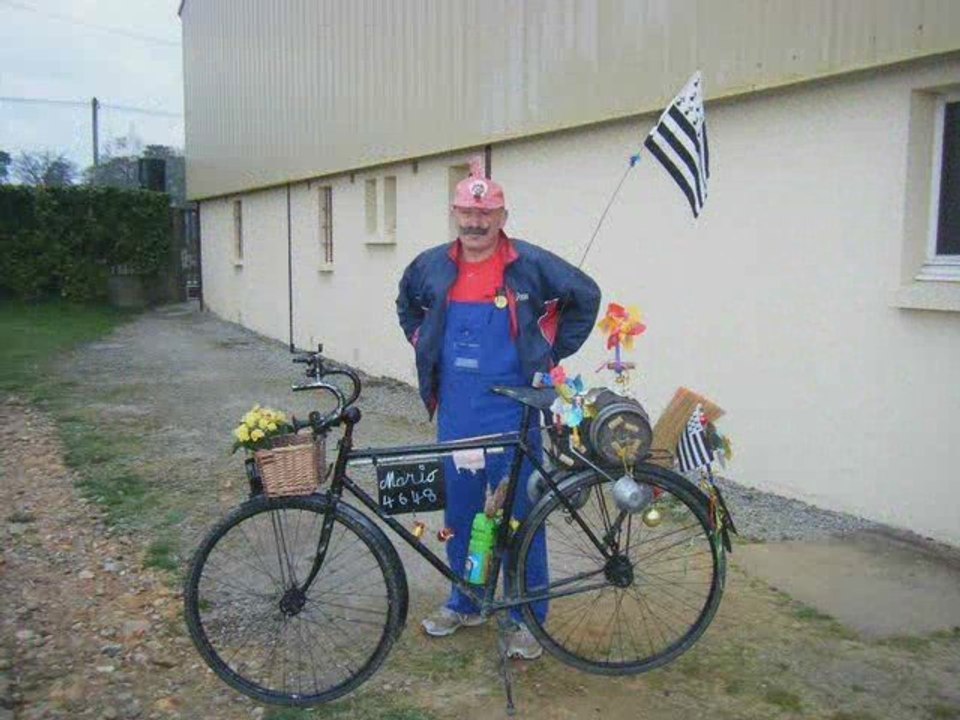 Acigné au féminin 2ème partie avec mario et son petit vélo