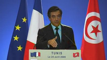 Fillon et la presse en Tunisie