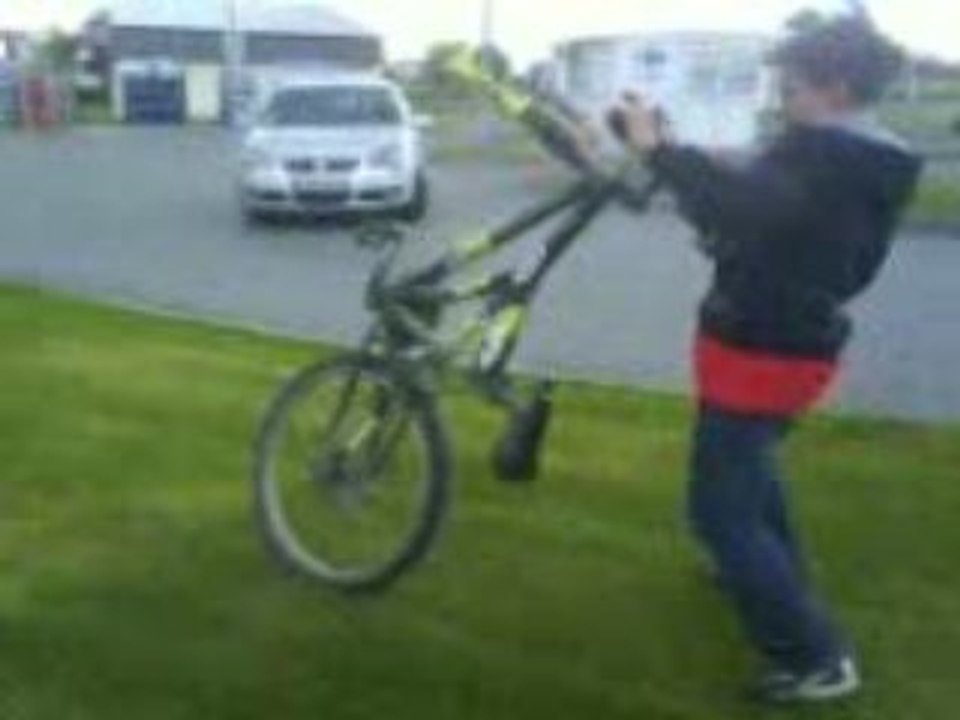 Moi et valoo en velo