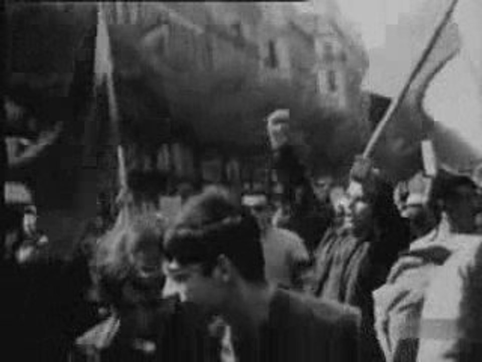NUIT 10 MAI 1968 CLIP NEWS ACTU ORTF REVOLTE FRANCE JEUNESSE