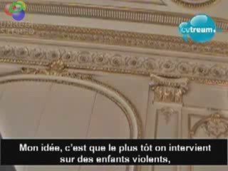 SARKOZY PIEGE PAR CAMERA CACHEE