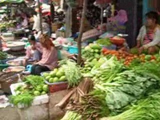 Cambodge 2009 - Un marché de rue à Sihanoukville