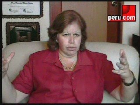 Lourdes Flores no vio actitud discriminatoria en 'Correo'-2