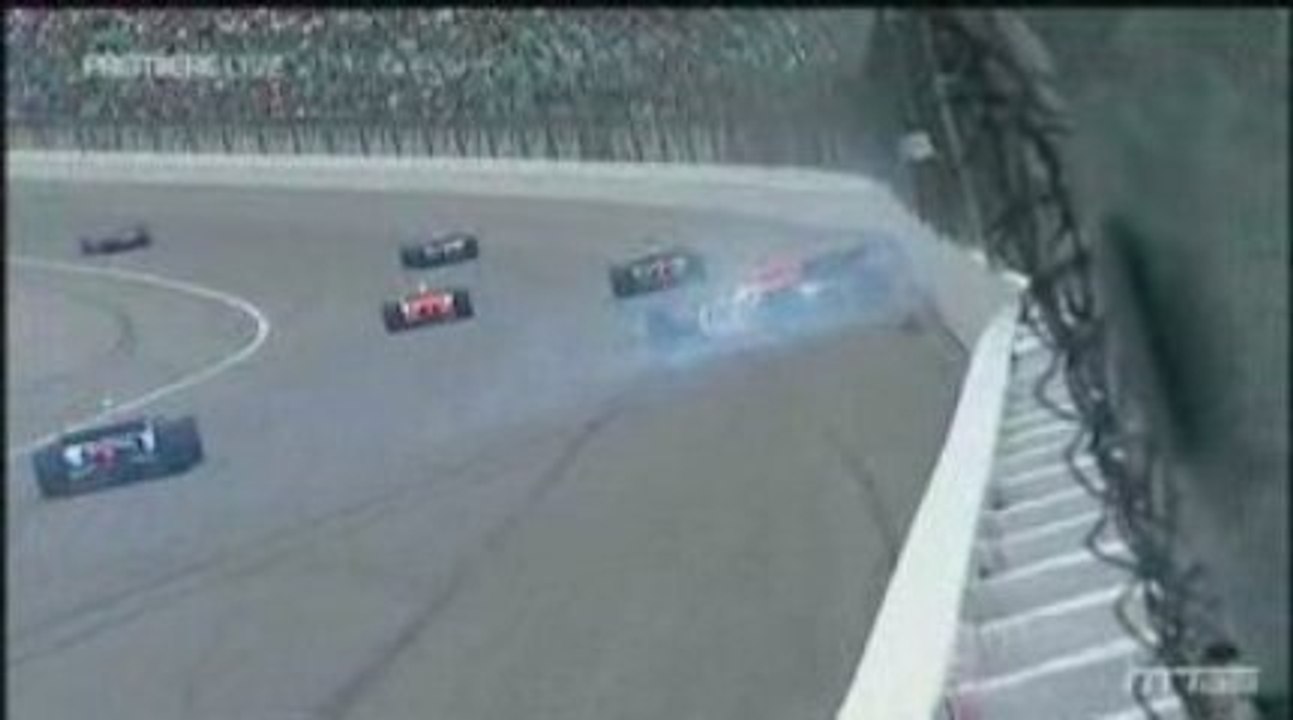 Indycar 2009 Kansas race Castroneves Meira crash