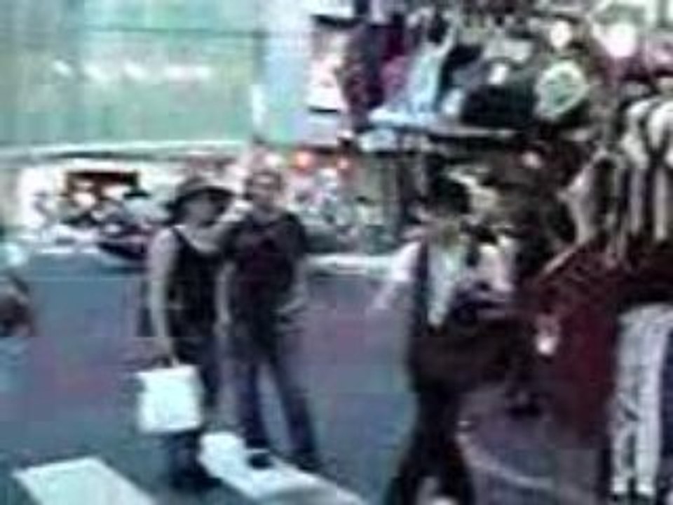 08-09-06_005