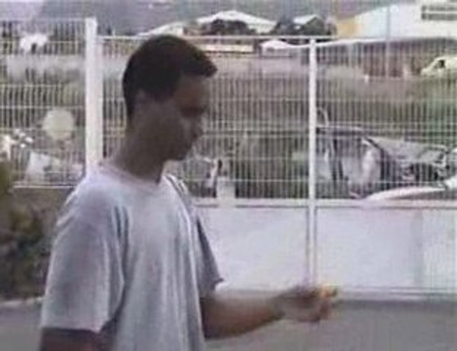 La Réunion Le Port 97420 Ping Pong 2002 Nicolas COUSIN