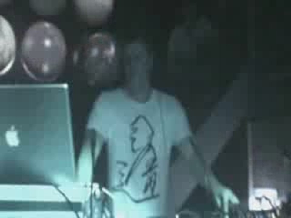 Kyle Geiger @ Complex le 25/04/2009