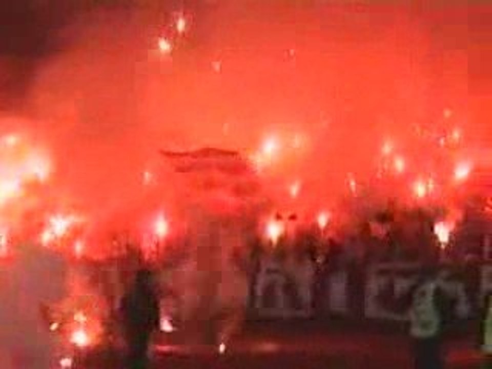ULTRAS Chant Etoile rouge belgrade FK Crvena zvezda