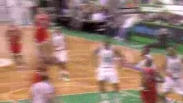 NBA Tyrus Thomas goes over Glen Davis for the jam.