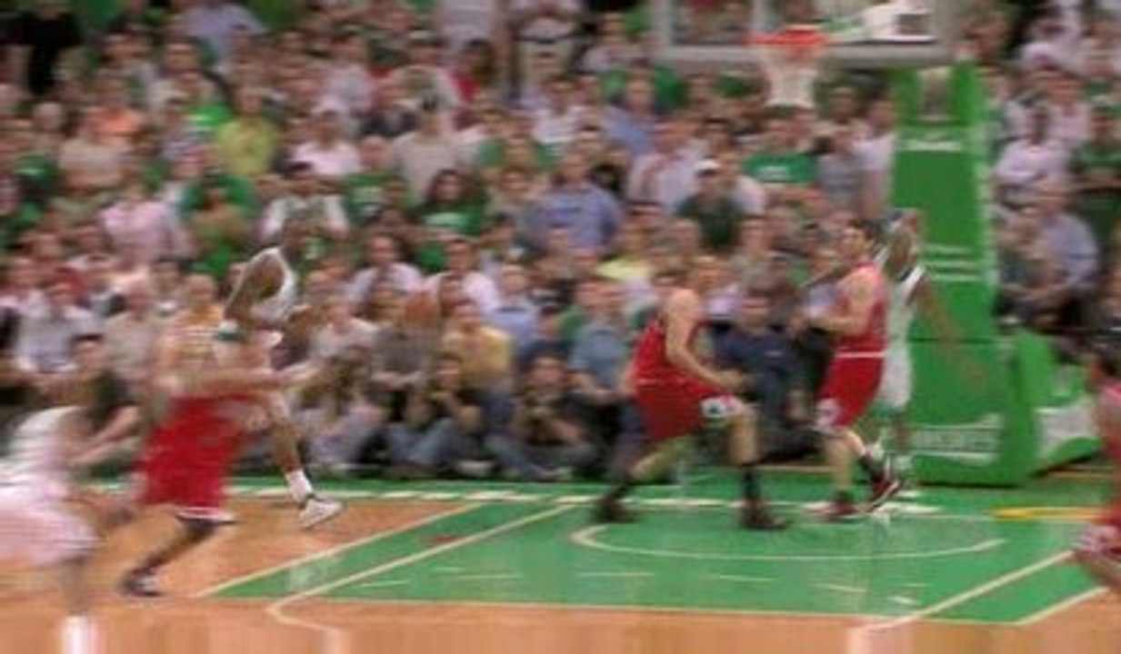 NBA Derrick Rose picks off Rajon Rondo's pass and takes it t