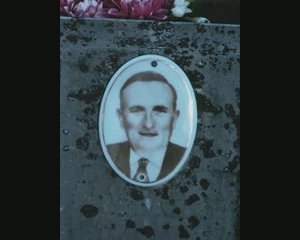 Qu'est-ce pour nous, mon coeur, que les nappes de sang