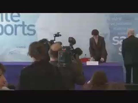 Conf. de presse Grippe porcine - Ministère de la Santé 29/04