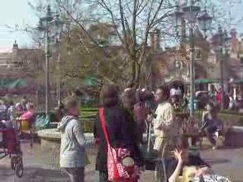 Disneyland Paris - Labyrinthe d'Alice au Pays des Merveilles