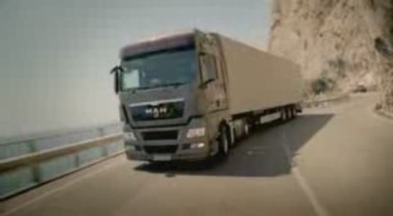 MAN V8