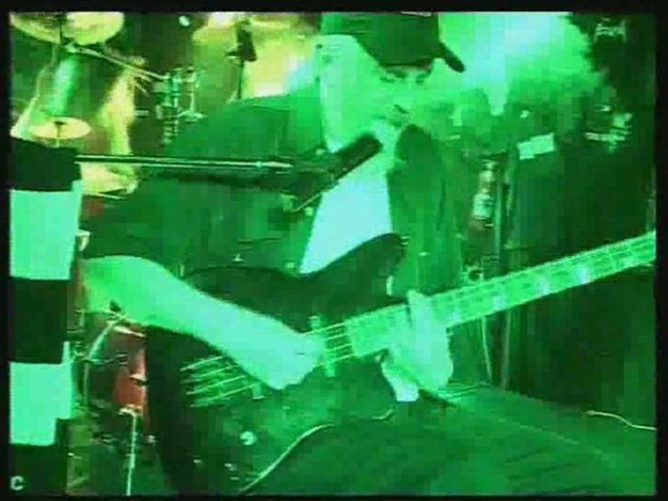 Ive had my fill by BB BlackDog Live the Snooty Fox April 09