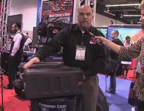 Racks Gator pour la sono (La Boite Noire)