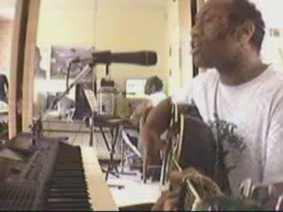 VOICI L'HOMME (JOMUSIC)atalozur compo