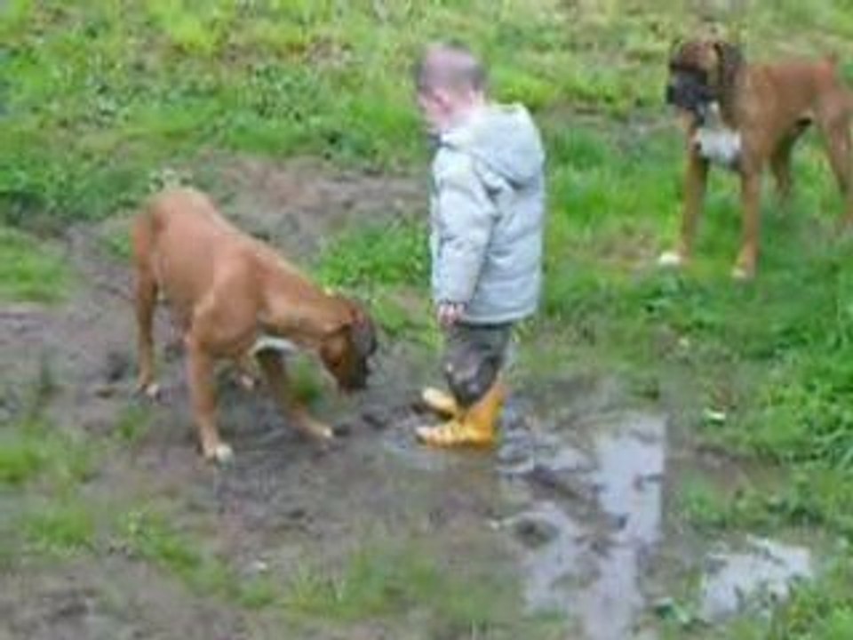 leo-paul saute dans la boue