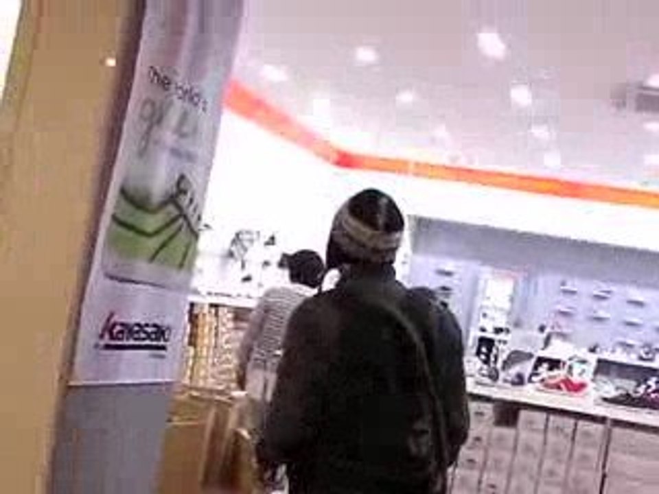 Laval  shopping !! on cherche des palmes à talon