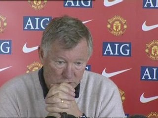 Alex Ferguson confirms Rio Ferdinand hasn't cracked a rib