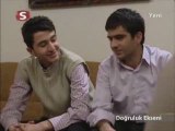 Oğuz Öğrenci Evinde (Doğruluk Ekseni)