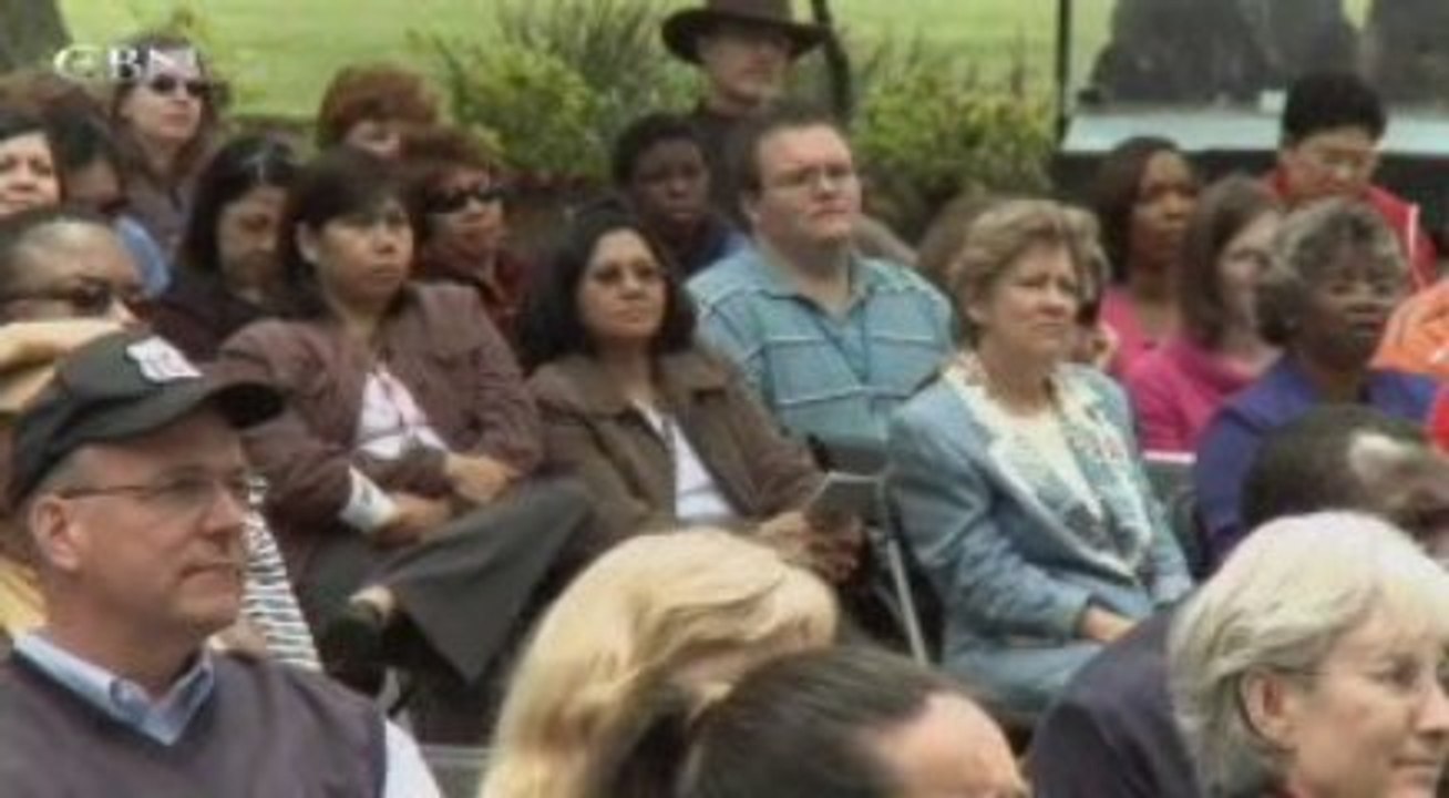 Week of Prayer Chapel: May 1, 2009 - CBN.com